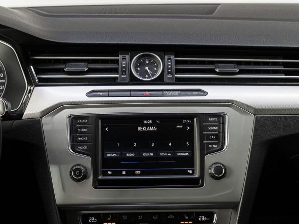 Volkswagen Passat B8 с пробегом 2016 года, цена 1 775 000 рублей, 172802 км, седан, Автокод Объявления