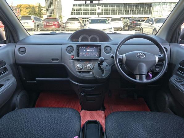 Toyota Sienta I Рестайлинг 2 с пробегом 2013 года, цена 864 000 рублей, 149274 км, компактвэн, Автокод Объявления