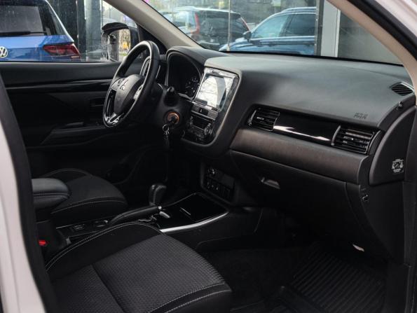Mitsubishi Outlander III Рестайлинг 3 с пробегом 2019 года, цена 2 150 000 рублей, 77082 км, внедорожник, Автокод Объявления