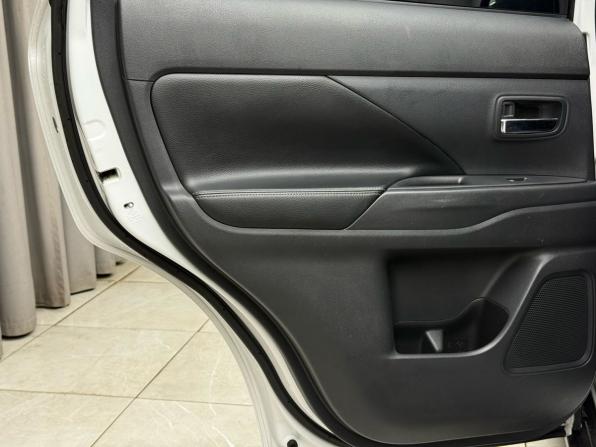 Mitsubishi Outlander III Рестайлинг 3 с пробегом 2019 года, цена 2 149 000 рублей, 108825 км, внедорожник, Автокод Объявления