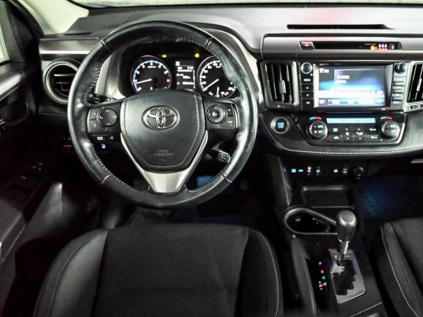 Toyota RAV4 IV (XA40) Рестайлинг с пробегом 2018 года, цена 2 940 000 рублей, 43354 км, внедорожник, Автокод Объявления