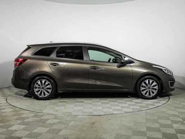 Kia Ceed II Рестайлинг с пробегом 2017 года, цена 1 199 777 рублей, 158846 км, универсал, Автокод Объявления