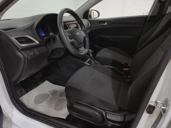 Hyundai Solaris II Рестайлинг с пробегом 2020 года, цена 1 445 000 рублей, 133117 км, седан, Автокод Объявления