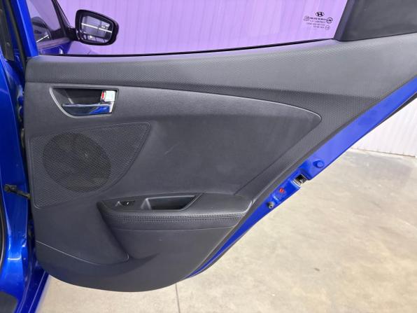 Hyundai Veloster I с пробегом 2012 года, цена 1 247 000 рублей, 76726 км, хэтчбек, Автокод Объявления