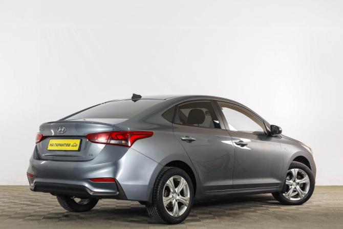 Hyundai Solaris II с пробегом 2017 года, цена 1 489 000 рублей, 111500 км, седан, Автокод Объявления