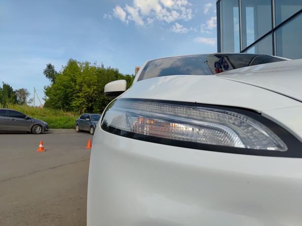 Jeep Cherokee V (KL) с пробегом 2014 года, цена 1 185 000 рублей, 215308 км, внедорожник, Автокод Объявления