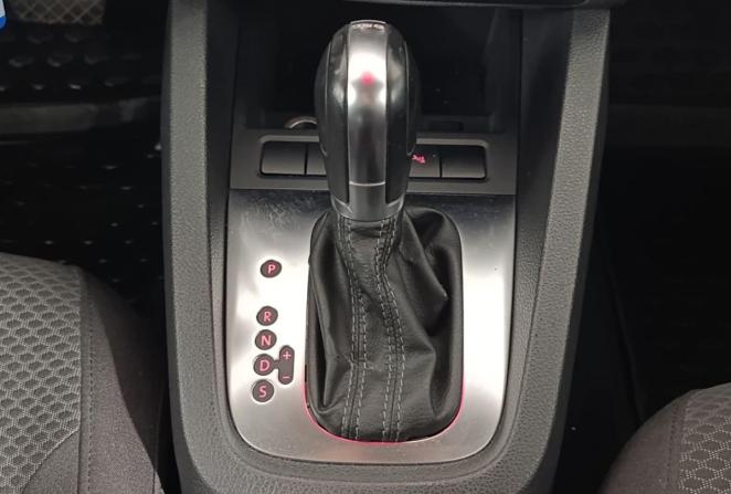 Volkswagen Jetta VI с пробегом 2014 года, цена 950 000 рублей, 208789 км, седан, Автокод Объявления