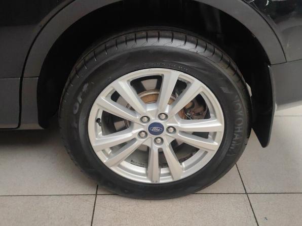 Ford Kuga II Рестайлинг с пробегом 2018 года, цена 1 368 000 рублей, 233780 км, внедорожник, Автокод Объявления