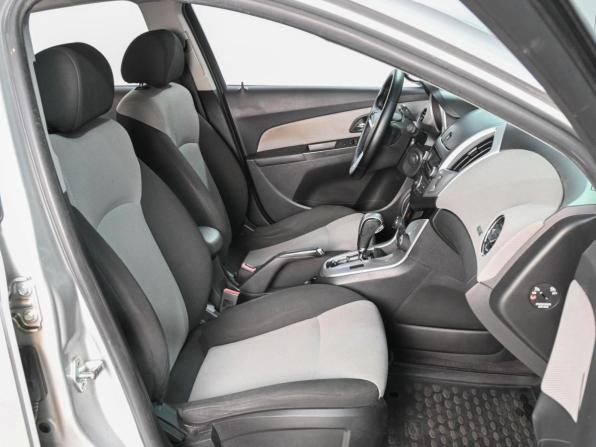 Chevrolet Cruze I Рестайлинг с пробегом 2013 года, цена 820 000 рублей, 131123 км, хэтчбек, Автокод Объявления