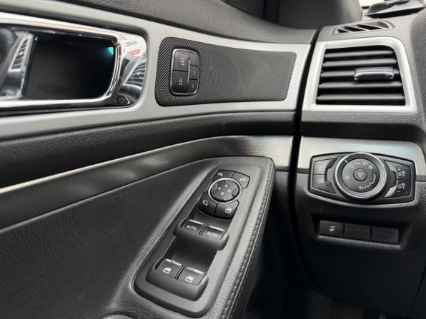Ford Explorer V с пробегом 2014 года, цена 1 680 000 рублей, 216000 км, внедорожник, Автокод Объявления
