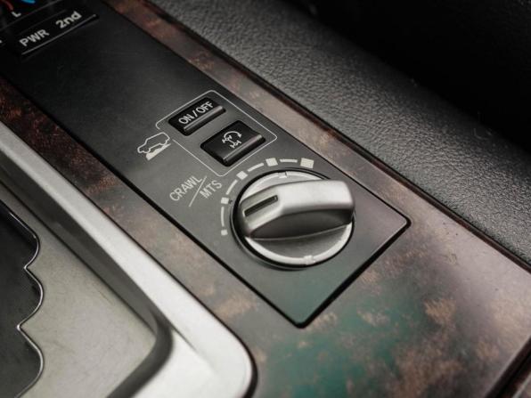 Toyota Land Cruiser 200 Series Рестайлинг 1 с пробегом 2012 года, цена 2 950 000 рублей, 290137 км, внедорожник, Автокод Объявления
