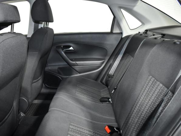 Volkswagen Polo V Рестайлинг с пробегом 2017 года, цена 965 000 рублей, 55531 км, седан, Автокод Объявления