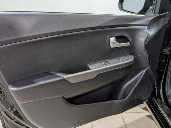 Kia Rio III Рестайлинг с пробегом 2016 года, цена 1 055 000 рублей, 98870 км, седан, Автокод Объявления