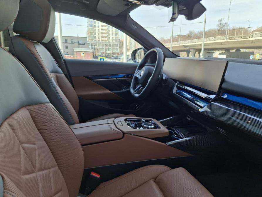 BMW 5 серии VIII (G60/G61/G68) Казань  - изображение 13