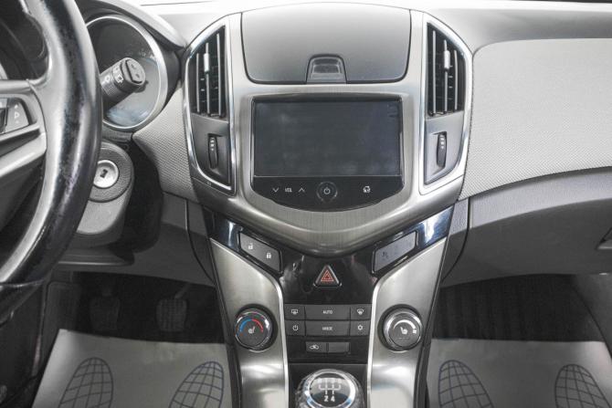 Chevrolet Cruze I Рестайлинг с пробегом 2014 года, цена 749 000 рублей, 240000 км, хэтчбек, Автокод Объявления