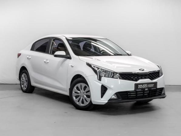 Kia Rio IV Рестайлинг с пробегом 2021 года, цена 1 725 000 рублей, 35989 км, седан, Автокод Объявления