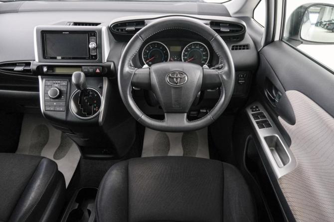 Toyota Wish II с пробегом 2011 года, цена 1 449 000 рублей, 99000 км, минивэн, Автокод Объявления
