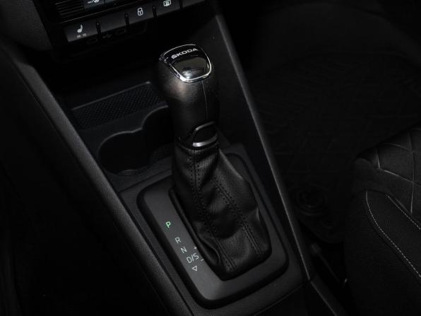 Skoda Rapid II с пробегом 2021 года, цена 1 447 000 рублей, 143000 км, лифтбек, Автокод Объявления