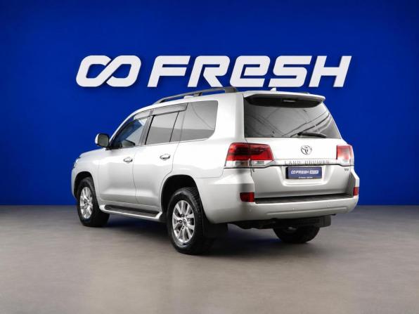 Toyota Land Cruiser 200 Series Рестайлинг 2 с пробегом 2021 года, цена 7 725 077 рублей, 114431 км, внедорожник, Автокод Объявления