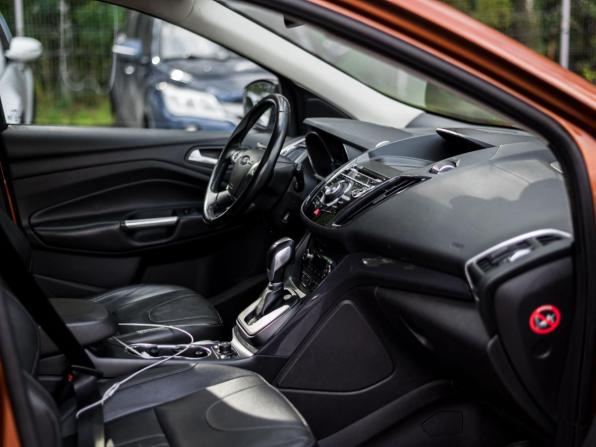 Ford Kuga II с пробегом 2013 года, цена 940 000 рублей, 219307 км, внедорожник, Автокод Объявления