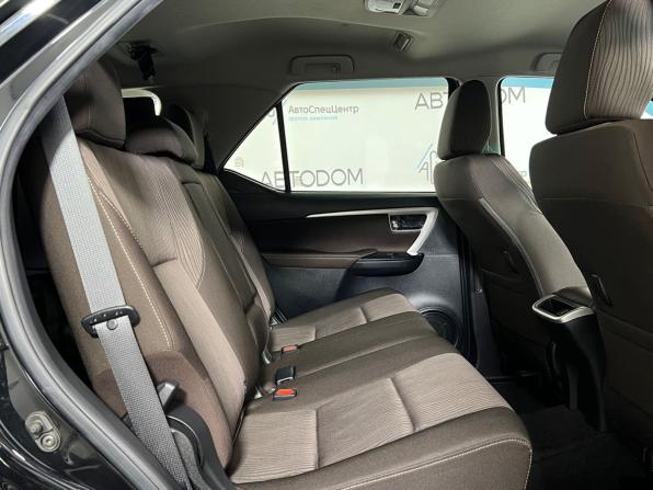 Toyota Fortuner II с пробегом 2018 года, цена 3 649 000 рублей, 134400 км, внедорожник, Автокод Объявления