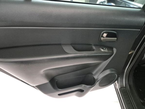 Kia Carens II (UN) с пробегом 2007 года, цена 699 000 рублей, 210940 км, компактвэн, Автокод Объявления
