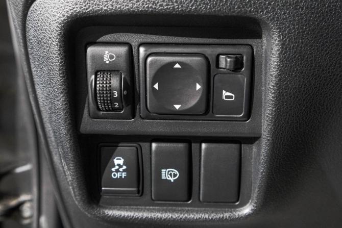 Nissan Juke I с пробегом 2013 года, цена 1 139 000 рублей, 207000 км, внедорожник, Автокод Объявления