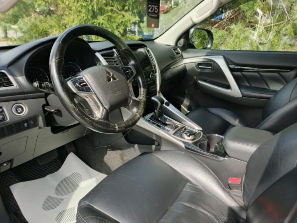 Mitsubishi Pajero Sport III с пробегом 2016 года, цена 2 560 000 рублей, 215605 км, внедорожник, Автокод Объявления