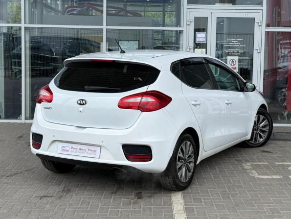 Kia Ceed II Рестайлинг с пробегом 2015 года, цена 1 149 000 рублей, 132000 км, хэтчбек, Автокод Объявления