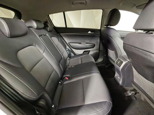Kia Sportage IV Рестайлинг с пробегом 2019 года, цена 2 647 000 рублей, 43012 км, внедорожник, Автокод Объявления