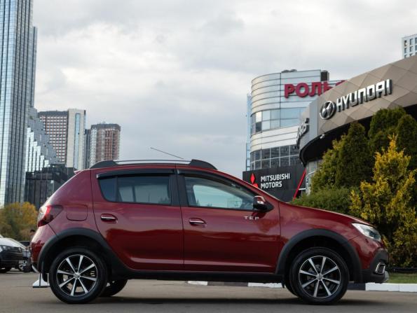 Renault Sandero II Рестайлинг с пробегом 2019 года, цена 848 000 рублей, 237601 км, хэтчбек, Автокод Объявления
