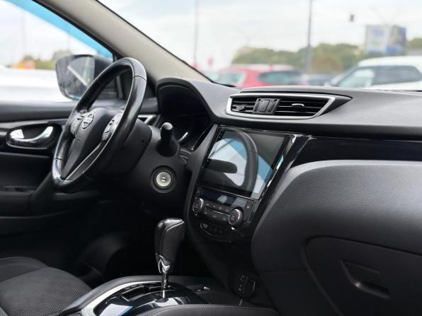 Nissan Qashqai II с пробегом 2017 года, цена 1 622 000 рублей, 160616 км, внедорожник, Автокод Объявления