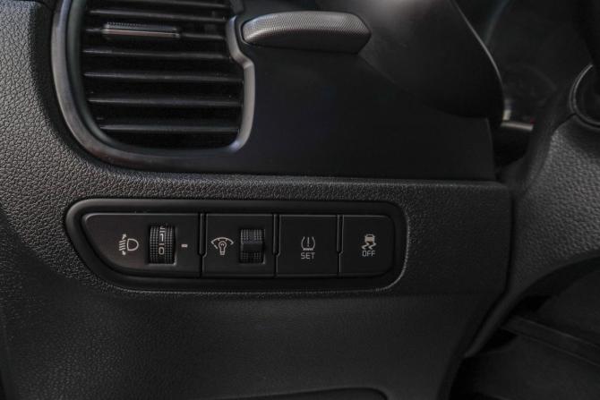 Kia Rio IV с пробегом 2018 года, цена 1 229 000 рублей, 111221 км, седан, Автокод Объявления