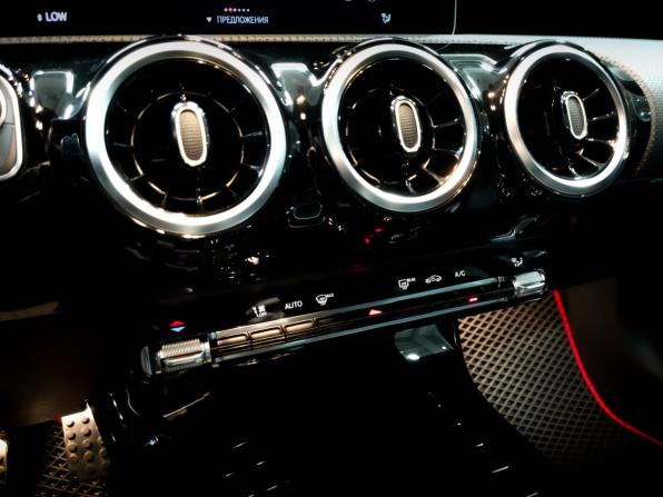 Mercedes-Benz A-Класс IV (W177) с пробегом 2020 года, цена 2 500 000 рублей, 77418 км, хэтчбек, Автокод Объявления