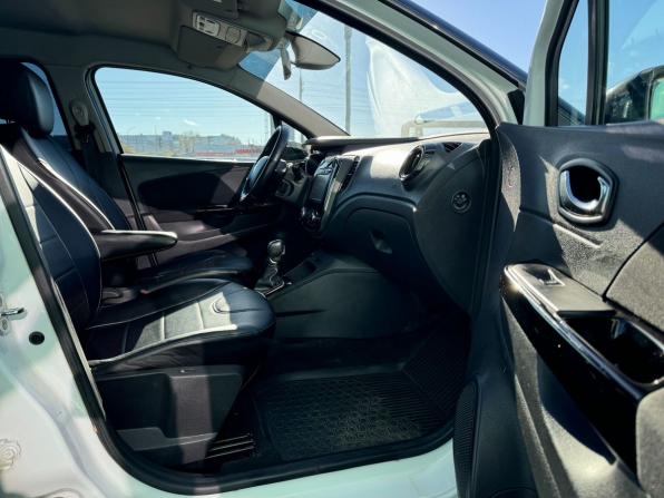 Renault Kaptur I с пробегом 2018 года, цена 1 490 000 рублей, 116938 км, внедорожник, Автокод Объявления