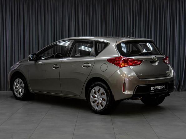 Toyota Auris II с пробегом 2013 года, цена 1 615 000 рублей, 35548 км, хэтчбек, Автокод Объявления