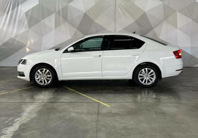 Skoda Octavia III (A7) с пробегом 2017 года, цена 1 250 000 рублей, 199549 км, лифтбек, Автокод Объявления
