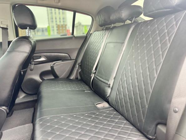 Chevrolet Cruze I Рестайлинг с пробегом 2013 года, цена 699 000 рублей, 235940 км, хэтчбек, Автокод Объявления