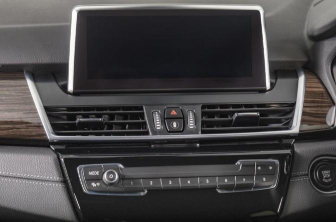 BMW 2 серии Active Tourer F45 Рестайлинг с пробегом 2019 года, цена 1 529 000 рублей, 106000 км, компактвэн, Автокод Объявления