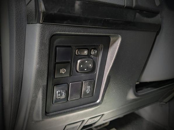 Toyota Land Cruiser Prado 150 Series Рестайлинг 2 с пробегом 2018 года, цена 3 909 500 рублей, 312000 км, внедорожник, Автокод Объявления