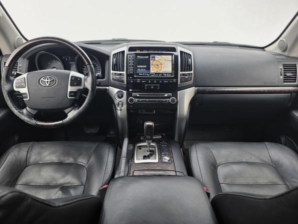 Toyota Land Cruiser 200 Series Рестайлинг 1 с пробегом 2014 года, цена 3 300 000 рублей, 448768 км, внедорожник, Автокод Объявления