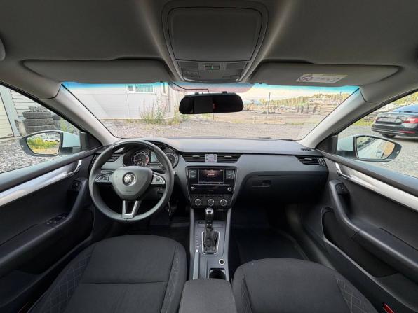 Skoda Octavia III (A7) Рестайлинг с пробегом 2019 года, цена 1 345 000 рублей, 219632 км, лифтбек, Автокод Объявления