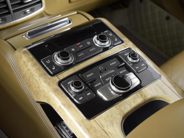 Audi A8 III (D4) с пробегом 2011 года, цена 1 619 900 рублей, 263264 км, седан, Автокод Объявления