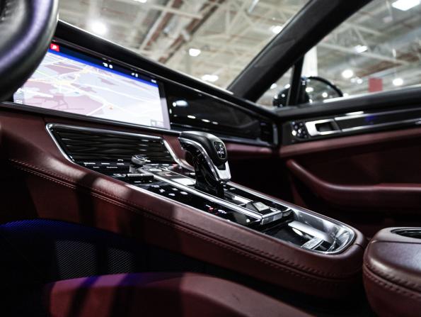 Porsche Panamera II с пробегом 2019 года, цена 8 623 468 рублей, 65909 км, лифтбек, Автокод Объявления