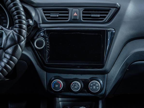 Kia Rio III Рестайлинг с пробегом 2015 года, цена 803 000 рублей, 228905 км, седан, Автокод Объявления