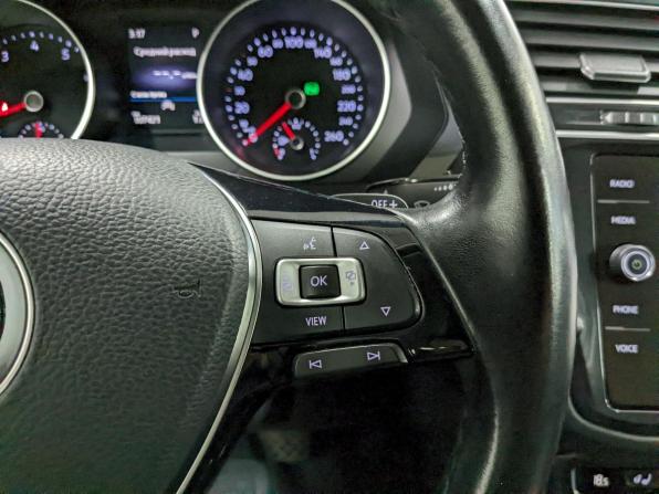 Volkswagen Tiguan II с пробегом 2020 года, цена 2 490 000 рублей, 107420 км, внедорожник, Автокод Объявления