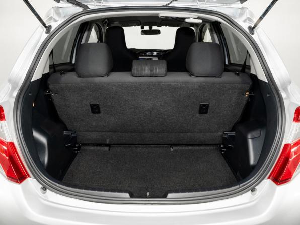 Toyota Vitz III (XP130) Рестайлинг с пробегом 2014 года, цена 780 500 рублей, 77702 км, хэтчбек, Автокод Объявления