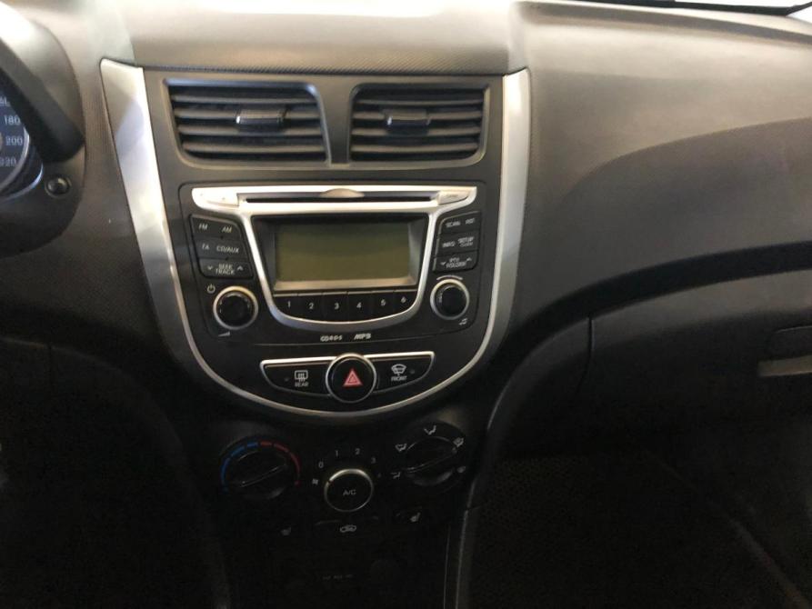 Hyundai Solaris I Курск  - изображение 21
