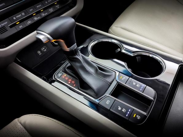 Kia Carnival III с пробегом 2019 года, цена 3 220 000 рублей, 81835 км, минивэн, Автокод Объявления