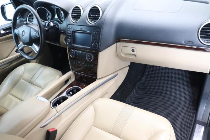 Mercedes-Benz M-Класс II (W164) Рестайлинг с пробегом 2010 года, цена 1 420 000 рублей, 185980 км, внедорожник, Автокод Объявления